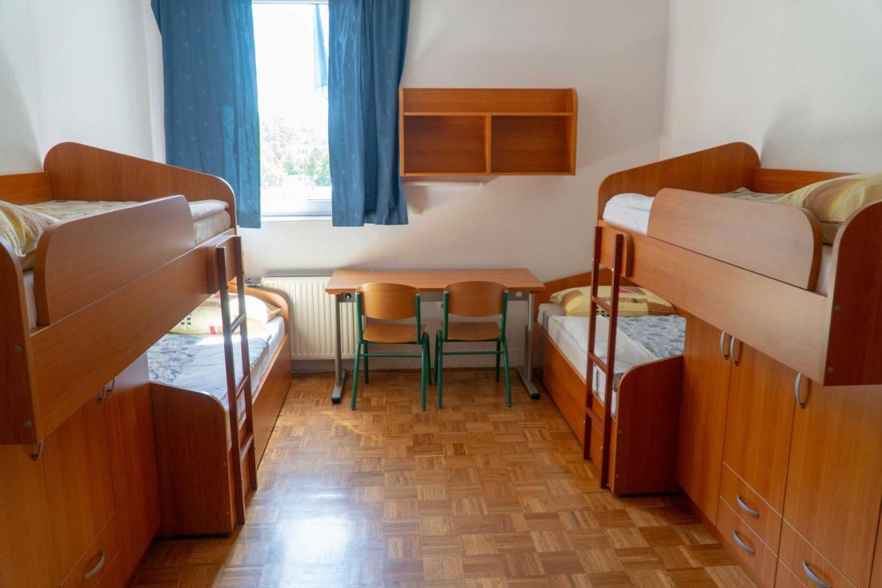 Dijaski Dom Bezigrad Ljubljana Hostel Esterno foto