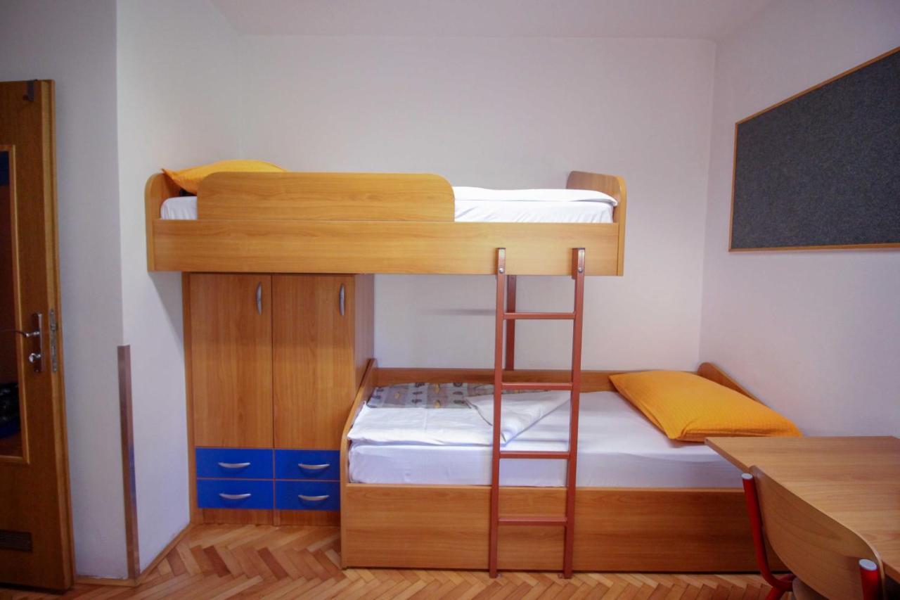 Dijaski Dom Bezigrad Ljubljana Hostel Esterno foto