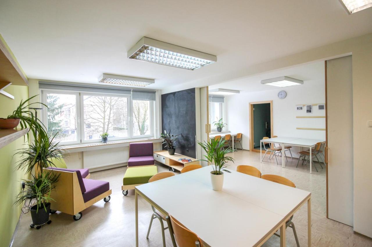 Dijaski Dom Bezigrad Ljubljana Hostel Esterno foto