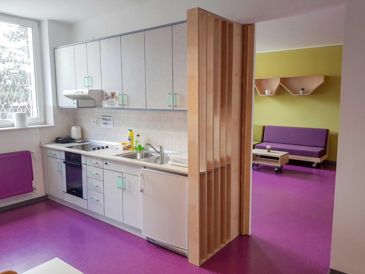 Dijaski Dom Bezigrad Ljubljana Hostel Esterno foto